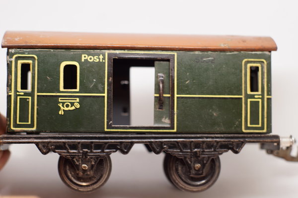 Doll Postwagen 5/552 5552 in dunkelgrün Spur 0