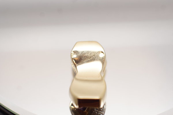 Goldschmiede Kettenanhänger 750er 18 Karat Gelbgold mit Amethysten und Diamanten