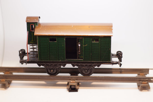 Doll Güterwagen gedeckt 5/564 grün BRH Spur 0