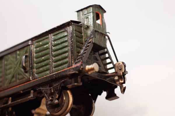 Märklin Gepäckwagen/Güterwagen 1929 B grün Spur 0 mit BRH und Schlussleuchte im Karton