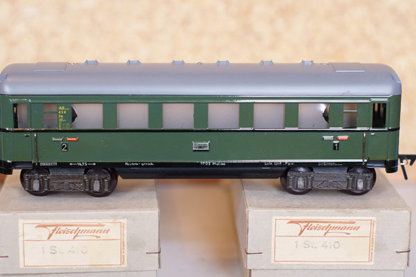 Konvolut 3 Fleischmann D-Zug Wagen Spur 0, Speisewagen 411 und 2 mal Personenwagen 410