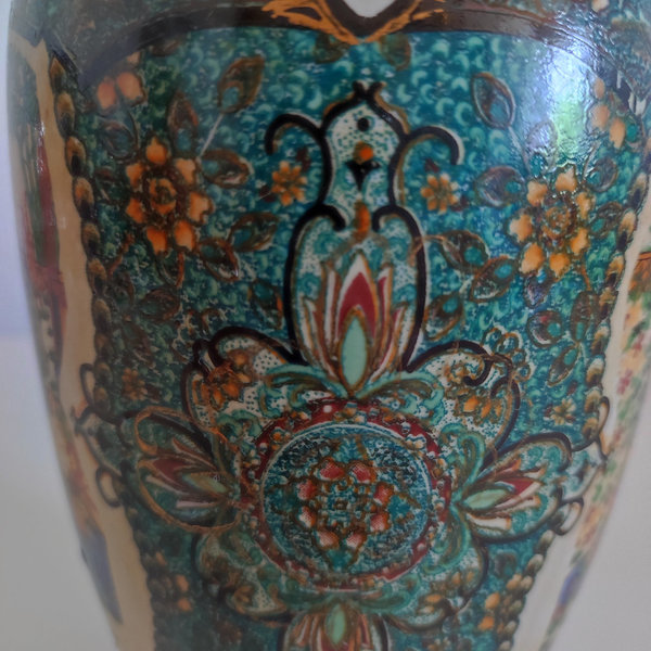 Dekorative chinesische Porzellan Vase, Höhe 25,5 cm