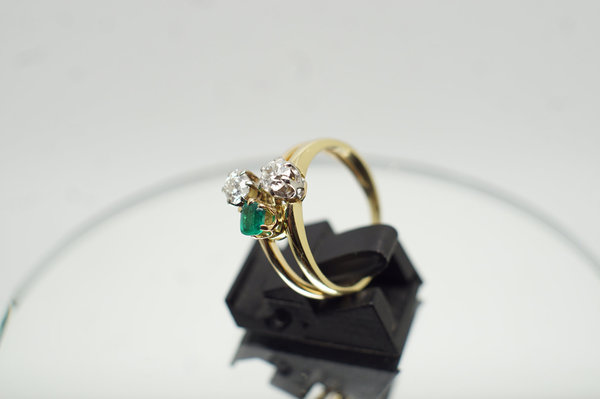 Hochwertiger Brillant - Smaragd Ring 750er 18 Karat Gelbgold, Größe 56,5